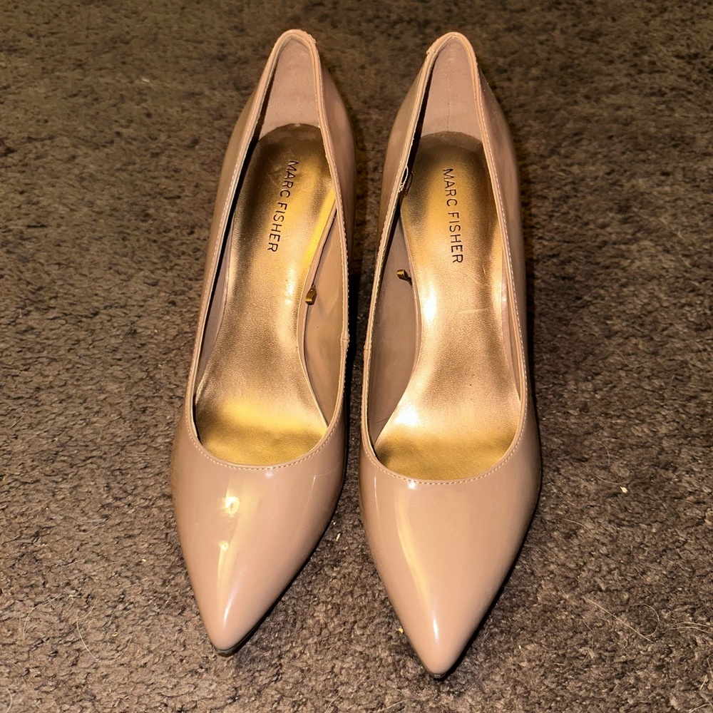 Marc Fisher Cream Heels Classic Pointed-Toe
